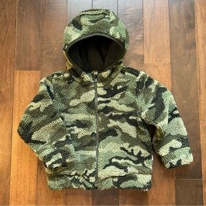 Gap Camouflage Fleece Jacket